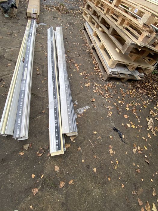 Listwy przypodłogowe z wyprzedaży Arbiton Vega różne modele