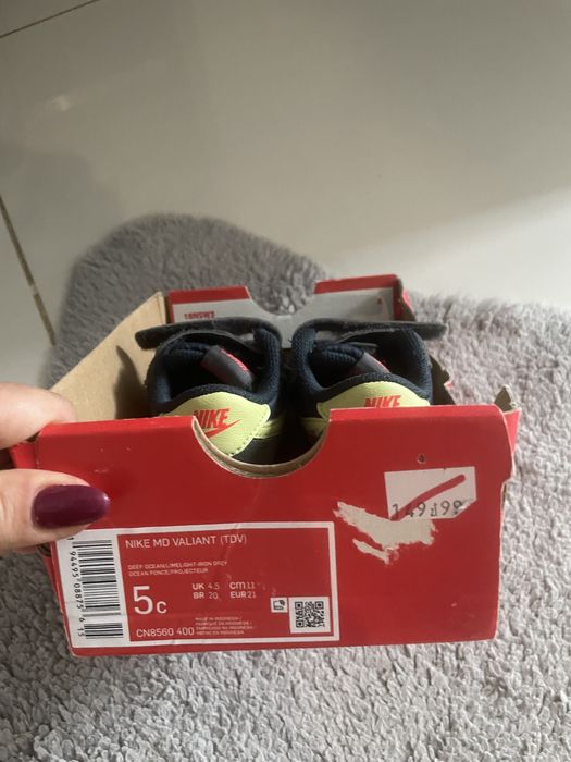 Nike adidasy R 21