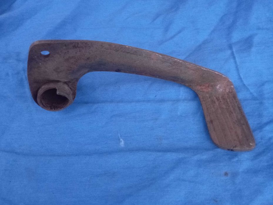 Лапка тормоза от Минска