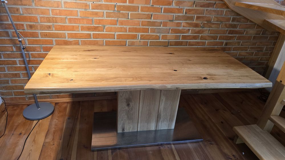 Dębowy stół 'Greta' 
Rozmiar:
180x77x90