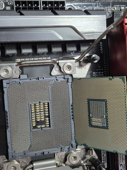 s2066 Intel Core i9-7980XE 18ядер\36п 4.4GHz+ ASUS WS під 7 відеокарт