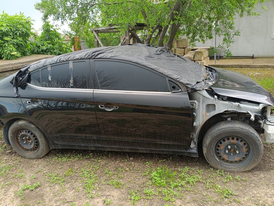Hyndui Elantra 2017