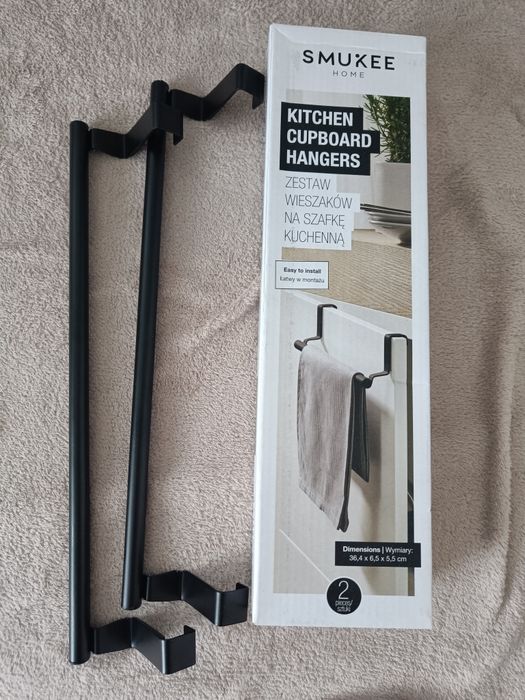 Wieszaki na szafke