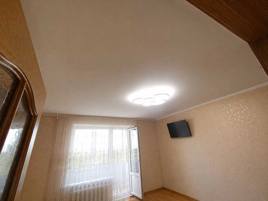(3) Продам 1-кімнатну квартиру Військове містечко вул. О. Антонова 5314