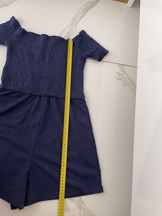 Kombinezon marki bershka rozmiar xs