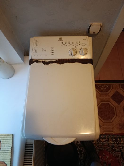 Машинка стиральная Indesig