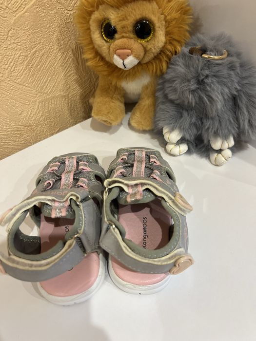 Босоніжки житячі 21р 13см