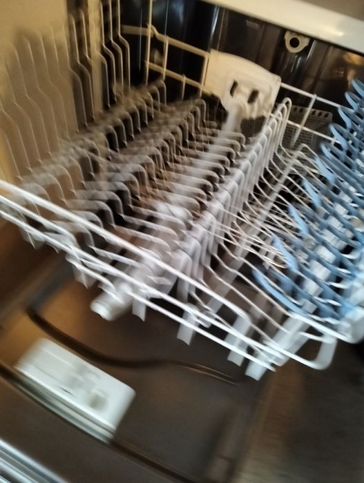 Посудомийка Indesit D61