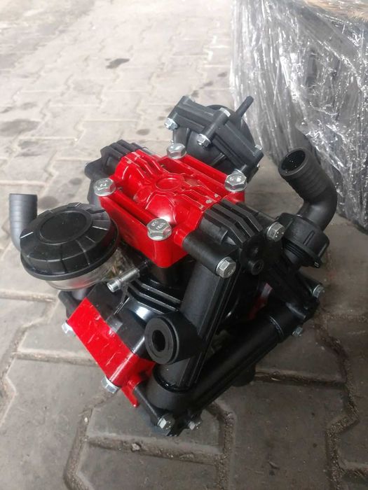 Насос оприскувача опрыскивателя Польша