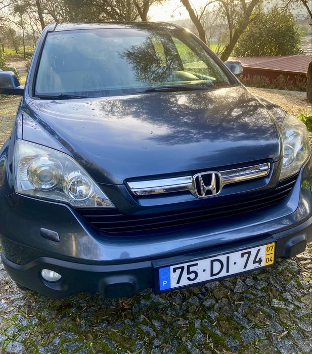 Honda crv 2.2 .poucos km. Excelente.
