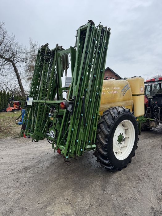 W ofercie  opryskiwacz Amazone UG 3000. Belka 24m