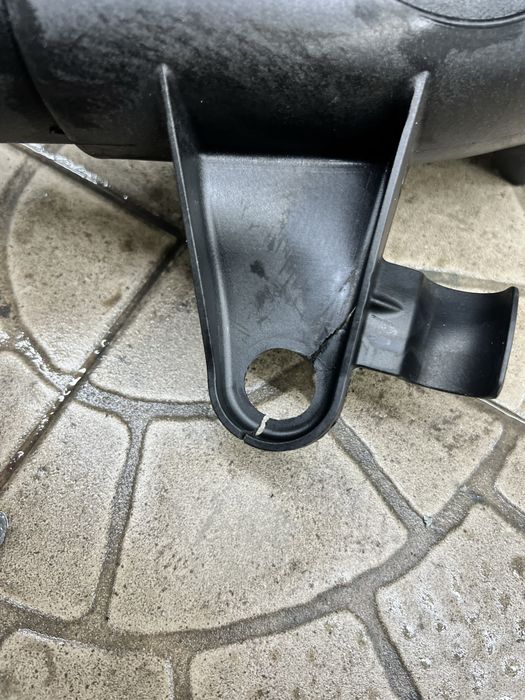 Volkswagen Tiguan патрубок інтеркулера  5QN 145 762