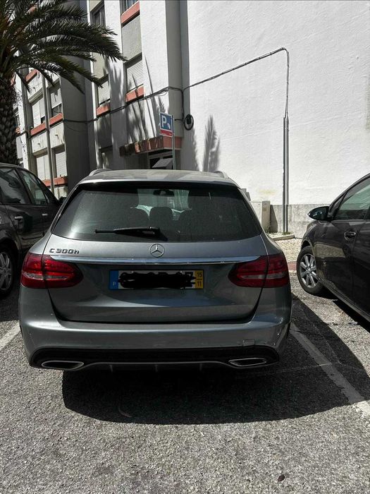 Mercedes C 300 H, carrinha hibrida diesel, Nacional, apenas 140 mil kms em muito bom estado. Sou apenas o 2.º dono. Sempre assistida na Mercedes.