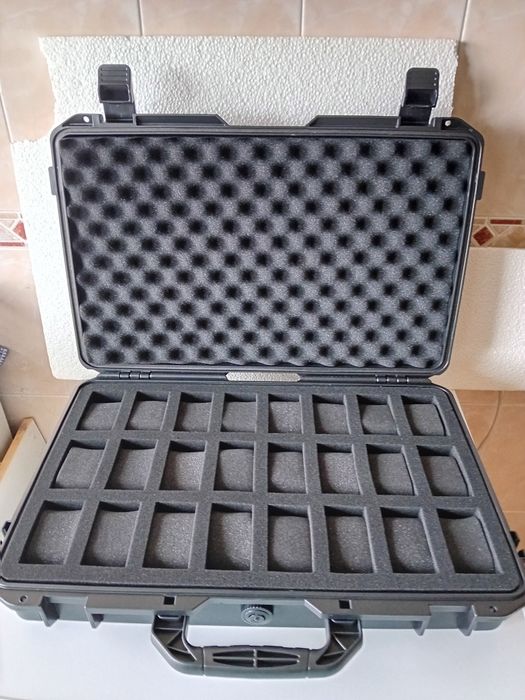 Mala Anti Choque 24 Relógios Seiko Citizen Breitling Hamilton Tissot