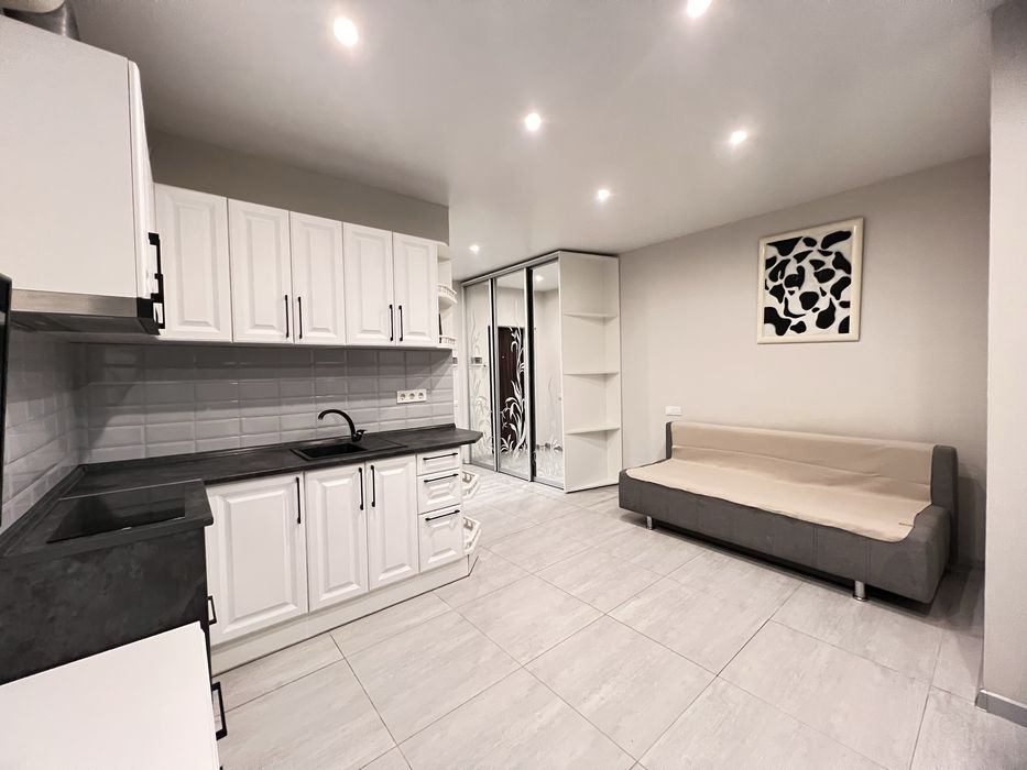 Квартира в біля метро Васильківська