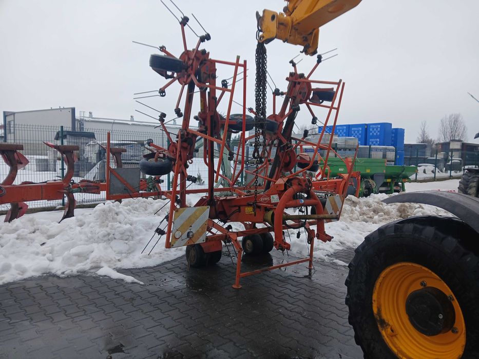 Zgrabiarka kuhn 3801 Gm claas Ga 4201  sprowadzona przewracarka