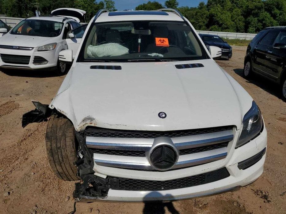 Mercedes-Benz GL 450 X166, 270 kW, z 2015 roku, model USA.