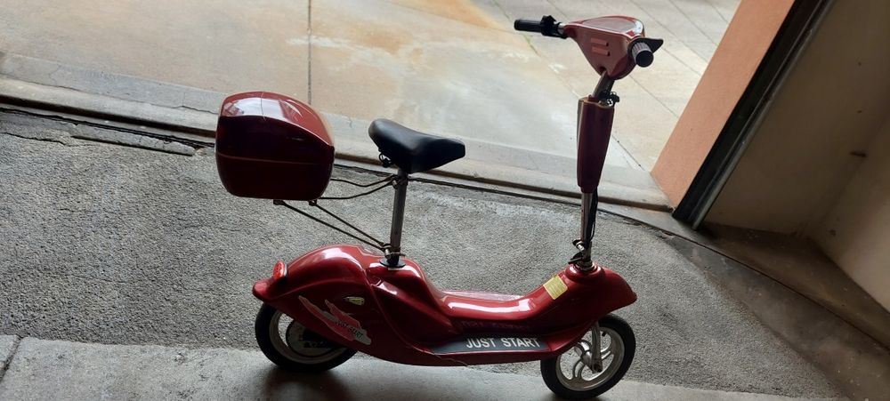 Vendo trotinete eléctrica