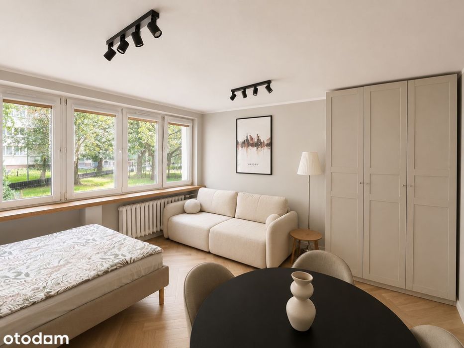 Elegancka, jasna kawalerka 29 m² | Metro Świętokrzyska | Centrum