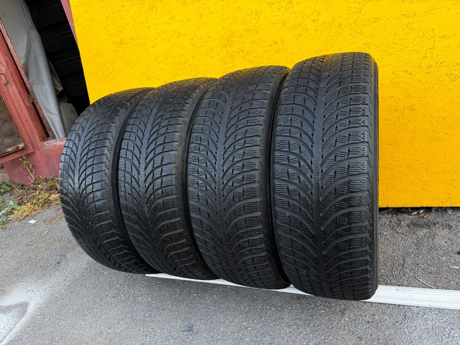 Шини Резина 235.60 R18 Michelin Latitud Зима