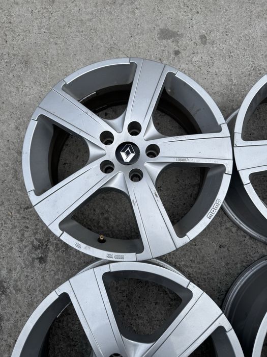 Диски 5*114.3R17 Renault scenic,duster,trafic,koleos