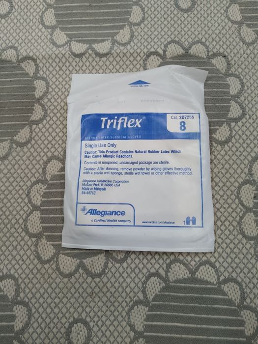 Стерильні латексні рукавички США
