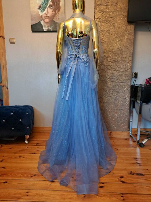 Piękna suknia na studniówkę Paradis Glamour Blue R34. Polski producent