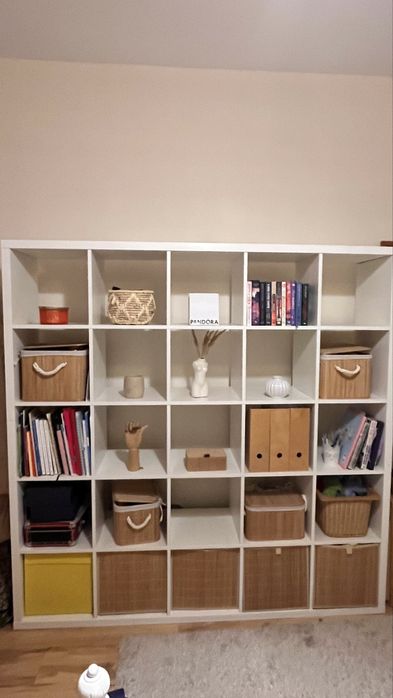 Regał Ikea Kallax. 5 x 5