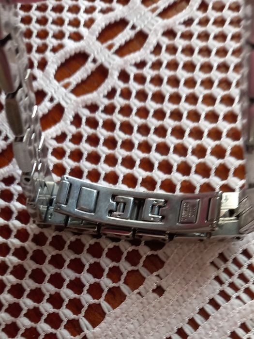 Продам часы BULOVA.