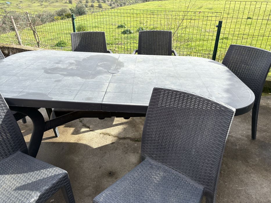 Conjunto Mesa e 6 cadeiras