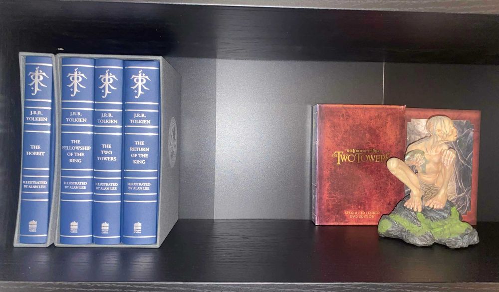 The Lord of the Rings+ the Hobbit (Deluxe Illustrated Boxed Set)