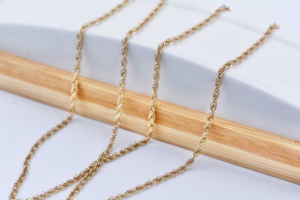 Śliczny złoty łańcuszek o splocie jak kordel bardzo długi 63 CM 375