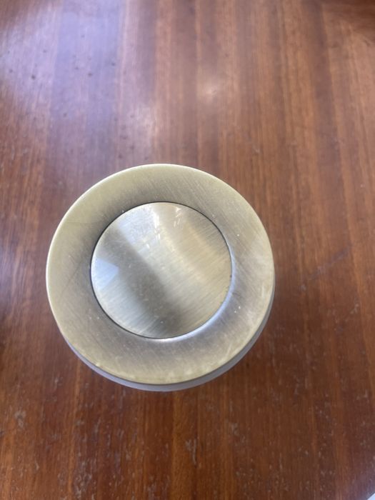 Valvulas de lavatorio de click em latão envelhecido