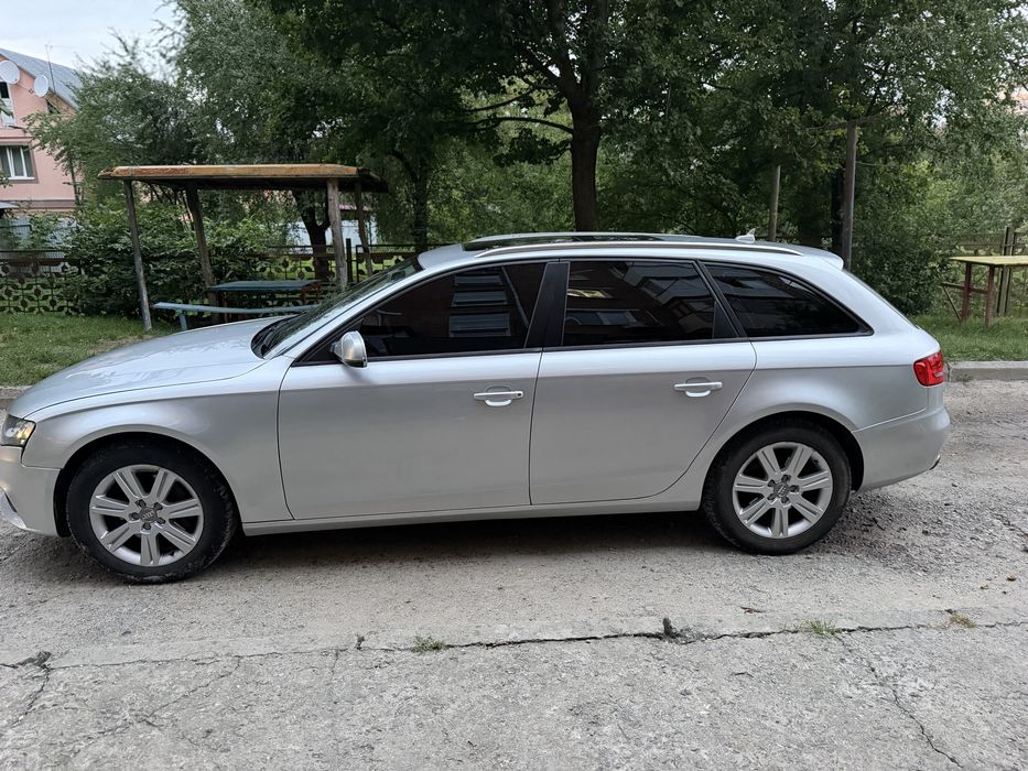 Продам  авто ауді а4 б8
