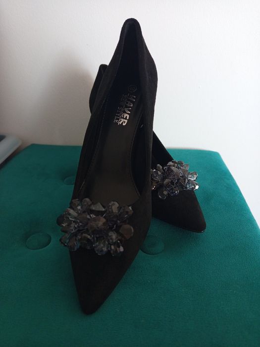 Czółenka damskie czarne 40