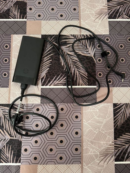 Portatil gaming Omen 16