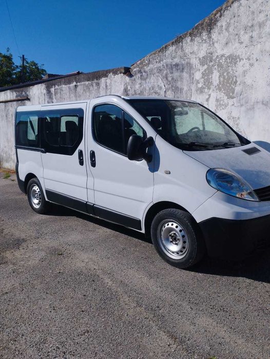 Renault Trafic 9 lugares