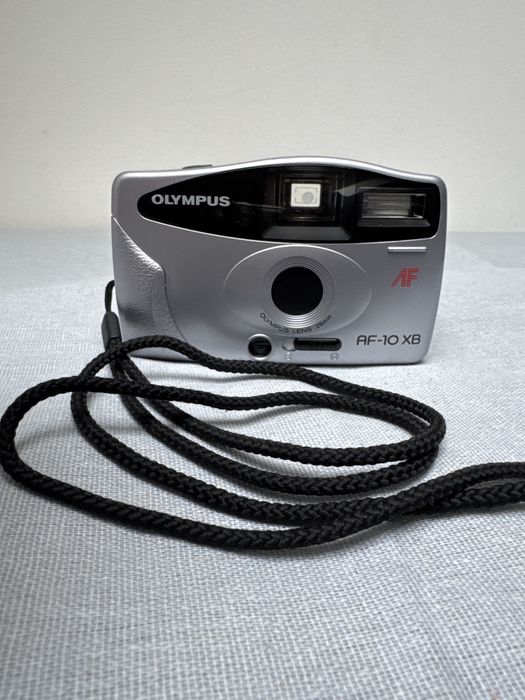 Olympus AF-10 XB na kliszę