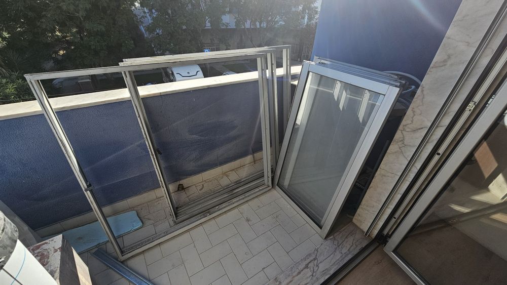 Vendem-se Janelas de  correr de aluminio
