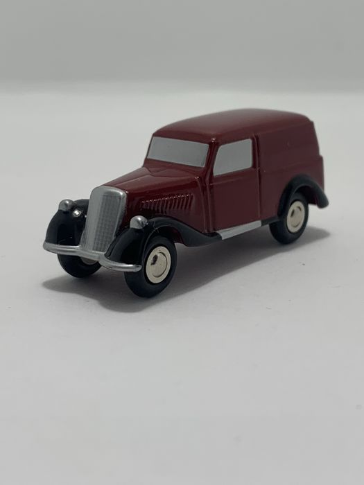 Mercedes 170 V da Schuco piccolo 1:90