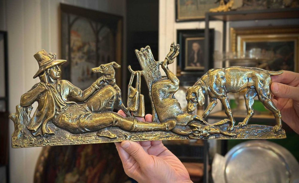 Mosiężna ozdoba do powieszenia z motywem myśliwskim lata PRL mosiądz  wymiary: 17x45 cm