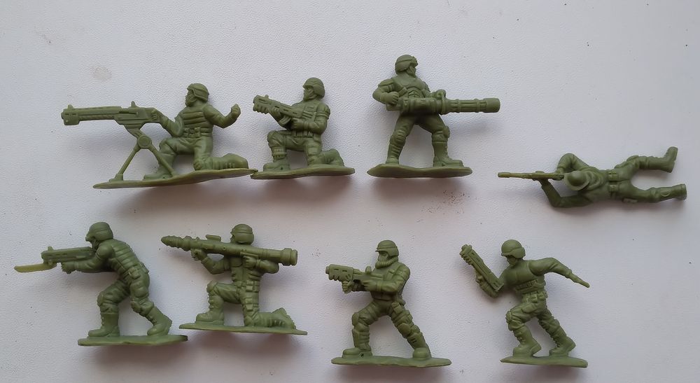 Элитный взвод военных солдатиков