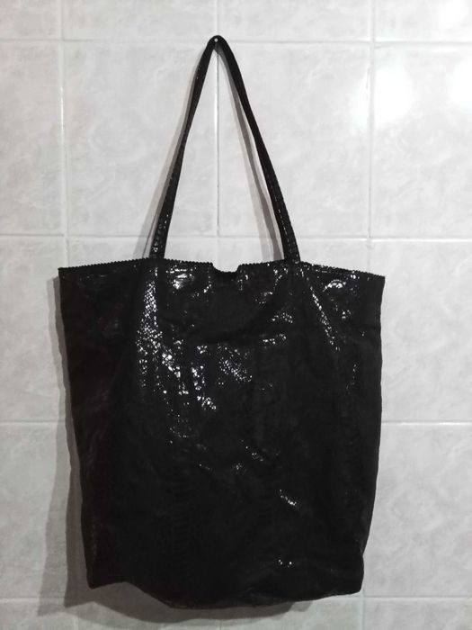 Carlos falchi - итальянская сумка с кошельком. имитация кожи рептилии