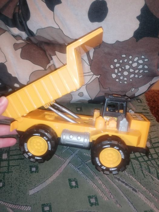 Будівельна техніка Самосвал