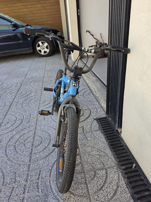 Bicicleta BMX B'Twin Wipe c/ Pegs - Excelente Estado