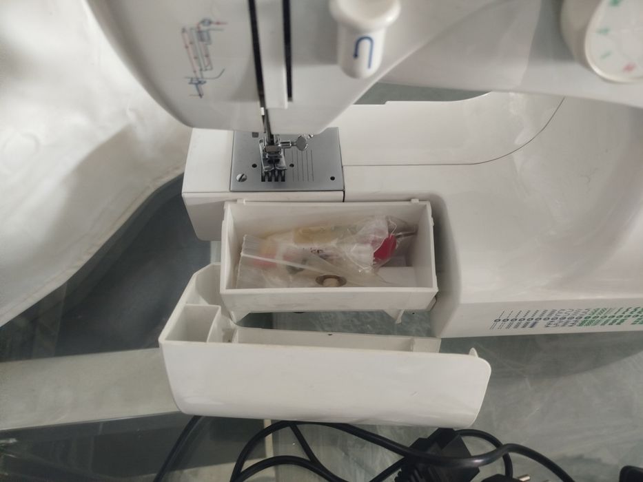 Máquina de costura Pickling em estado novo