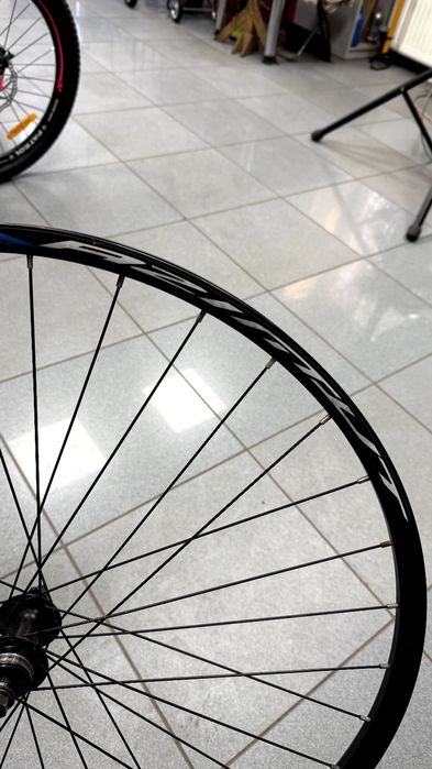 Колесо велосипедное переднее 28-29"