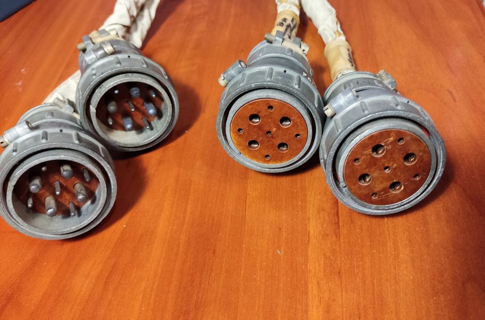 Разъём,жгут на лебедку.