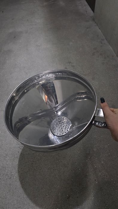 Funil inox 35x35 cm