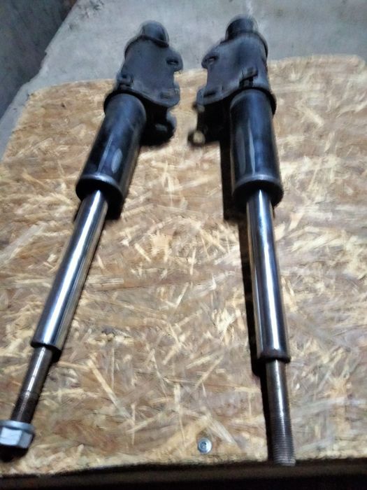 Передні стійки Крафтер2012(50)